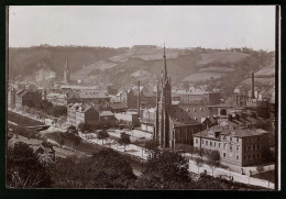 Fotografie Brück & Sohn Meissen, Ansicht Meissen-Triebischtal, Blick In Den Ort Mit Schule, Gasometer Und Kirche  - Lieux