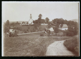 Fotografie Brück & Sohn Meissen, Ansicht Burkersdorf B. Frauenstein, Blick In Den Ort Mit Kirche Und Wohnhäusern  - Plaatsen