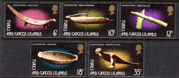 TURKS AND CAICOS ISLANDS - 1974 ARTEFACTS SET (5V) FINE MNH ** SG 405-409 - Turks & Caicos