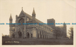 R154872 St. Albans Abbey. Boots. 1921 - World