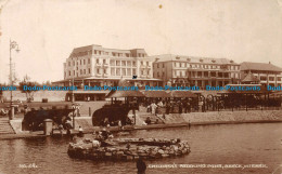 R154876 Childrens Paddling Pond. Beach. Durban. 1924 - World