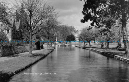 R155125 Bourton On The Water - Monde