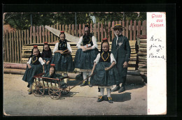 AK Kinder Mit Grossvater, Hessische Trachten  - Costumes