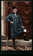 AK Junger Mann In Hessischer Tracht Mit Zigarre  - Costumes