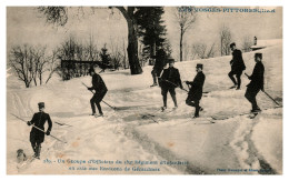 Un Groupe D'Officiers Du 152° Régiment D'Infanterie En Skis Aux Environs De Gérardmer - Other & Unclassified