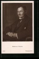 AK Schauspieler Arnold Rieck Im Portrait, Sitzend  - Schauspieler