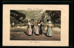 AK Paare Beim Tanzen Einer Bourrée In Der Auvergne  - Dance