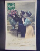 1590 THEME . LES FLEURS SON UN LANGAGE D AFFECTION . COUPLE DEBOUT AVEC UN GROS VASE . PHOT. LENORMAND . N° 236 . IRIS - Koppels