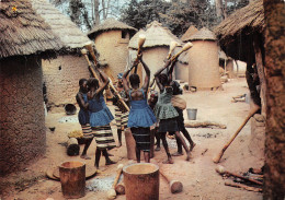 AFRIQUE GROUPE DE PILEUSES - Unclassified