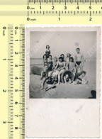 REAL PHOTO, Beach Group  Men Swimsuit Women And Kids Girls Hommes Nu Femmes Et Enfants Fillettes Sur Plage ORIGINAL - Anonymous Persons