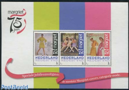 Netherlands - Personal Stamps TNT/PNL 2013 Margiet Magazine 75 Years 3v M/s, Mint NH, History - Newspapers & Journalis.. - Costumi
