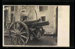 Foto-AK Artillerie-Geschütz Vor Einem Gebäude  - Guerre 1914-18