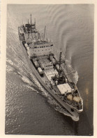 Photographie Vintage Photo Snapshot Bateau Boat Cargo - Bateaux