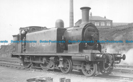 R155994 Train No 15023. F. Moore - World