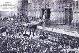 44 - NANTES - Rétablissement Des Processions En 1921 - Sortant De La Cathédrale - La Musique Jouant - Nantes