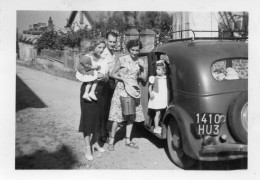 Photographie Vintage Photo Snapshot Néris Les Bains Famille Richard  - Personnes Anonymes