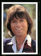 AK Musiker Cliff Richard In Die Kamera Lächelnd Gedruckt  - Music And Musicians