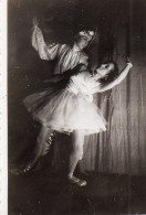 Photographie Vintage Photo Snapshot Danse Dance Tutu Ballerine - Other & Unclassified