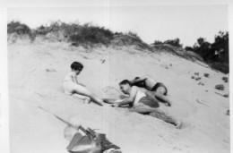 Photographie Vintage Photo Snapshot Royan Sable Dune Plage  - Orte