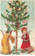 N°24023 - Noël - Carte Gaufrée - Mes Meilleurs Souhaits - Anges Coupant Un Sapin Décoré - Andere & Zonder Classificatie