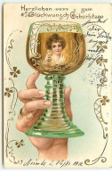 N°22987 - Carte Gaufrée - Portrait D'une Jeune Femme Dans Un Verre - Surréalisme - Geburtstag