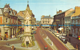 R156614 Market Square. Penrith. 1973 - World