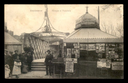 11 - NARBONNE - LE KIOSQUE ET LA PASSERELLE - MARCHAND DE CARTES POSTALES - VOIR ETAT - Narbonne