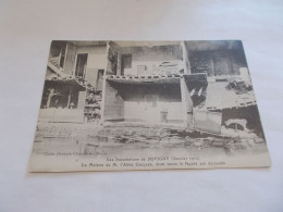 LES INONDATIONS DE JUVIGNY JANVIER 1910 ( 51 Marne ) LA MAISON DE L ABBE COLLARD TOUTE LA FACADE EST ECROULEE - Autres & Non Classés