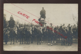 57 - METZ - CEREMONIE MILITAIRE DEVANT LA STATUE DU POILU - CARTE PHOTO ORIGINALE - Metz