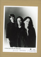 LE GROUPE DE CHANTEURS ROBBEN FORD AND THE BLUE LINE - Identified Persons