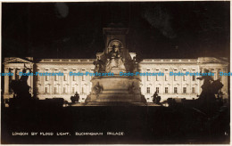 R157203 London By Flood Light. Buckingham Palace. By Night. Photochrom. RP - Other & Unclassified