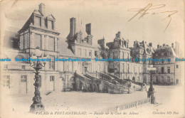 R157278 Palais De Fontainebleau. Facade Sur La Cour Des Adieux. ND - Monde