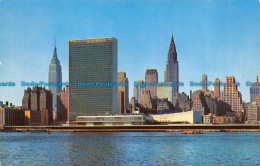 R156388 Mid Manhattan Skyline From Across The East River. A. Devaney. 1960 - World