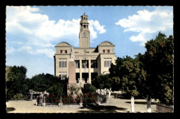 ALGERIE - HAMMAM-BOU-HADJAR - L'HOTEL DE VILLE ET LE MONUMENT  - Other & Unclassified