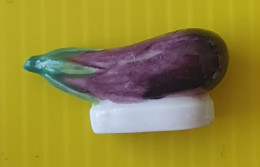 Fève -  Légume - Une Aubergine - Andere & Zonder Classificatie