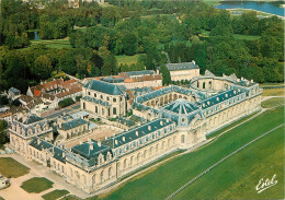 60 LE VALOIS CHANTILLY  - Chantilly