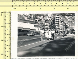 REAL PHOTO Old Car Citroen 2cv People On Street France PHOTO Snapshot - Auto's