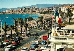 Automobiles - Cannes - La Croisette Et Le Suquet Vus Du Carlton Hotel - CPM - Voir Scans Recto-Verso - Passenger Cars