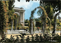 78 - Mantes La Jolie - Le Square Brieussel-Bourgeois Et Le Musée Duhamel - Fleurs - CPM - Voir Scans Recto-Verso - Mantes La Jolie