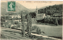 In 6 Languages Read A Story: Lourdes. Le Pic Du Jer Et La Basilique. | Lourdes. The Peak Of Jer And The Basilica. - Lourdes