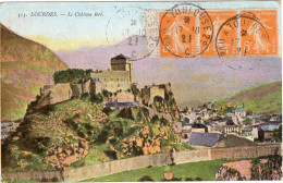 In 6 Languages Read A Story: Lourdes. Le Château-Fort. Colorée | Lourdes. The Castle-Fortress. Colourful Coloured. - Lourdes