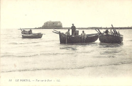 62. Le Portel - Vue Sur Le Fort   - L.L 34 - Bateaux De Pêche - Le Portel