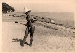 H2731 - Hübscher Junger Mann Mit Hut Am Strand Erotik - Pretty Young Man Beach - Photographie