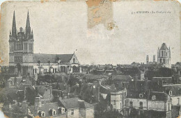 49 - Angers - La Cathédrale - Etat Mauvais, Plis Visibles, écornée - CPA - Voir Scans Recto-Verso - Angers