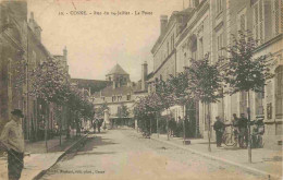 58 - Cosne Cours Sur Loire - Rue Du 14 Juillet - La Poste - Animée - CPA - Voir Scans Recto-Verso - Cosne Cours Sur Loire