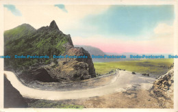 R157905 Old Postcard. Mountain Road - Monde