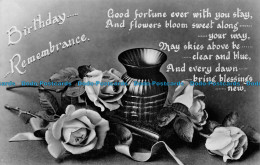 R157906 Greetings. Birthday Remembrance. Vases And Roses. RP - Monde