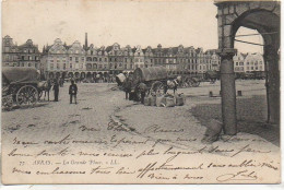 62 ARRAS  - La Grande Place - Arras