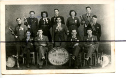 Carte Photo. CPA. ISERE. D38. BIOL . Conscrits Conscrites Commune De Biol. Classe 1948 . R PAILLET BOURGOIN - Other & Unclassified
