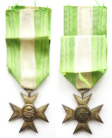 Vittorio Emanuele III - Medaglia Croce Di Anzianità XVI Anni Di Servizio - Autres & Non Classés
